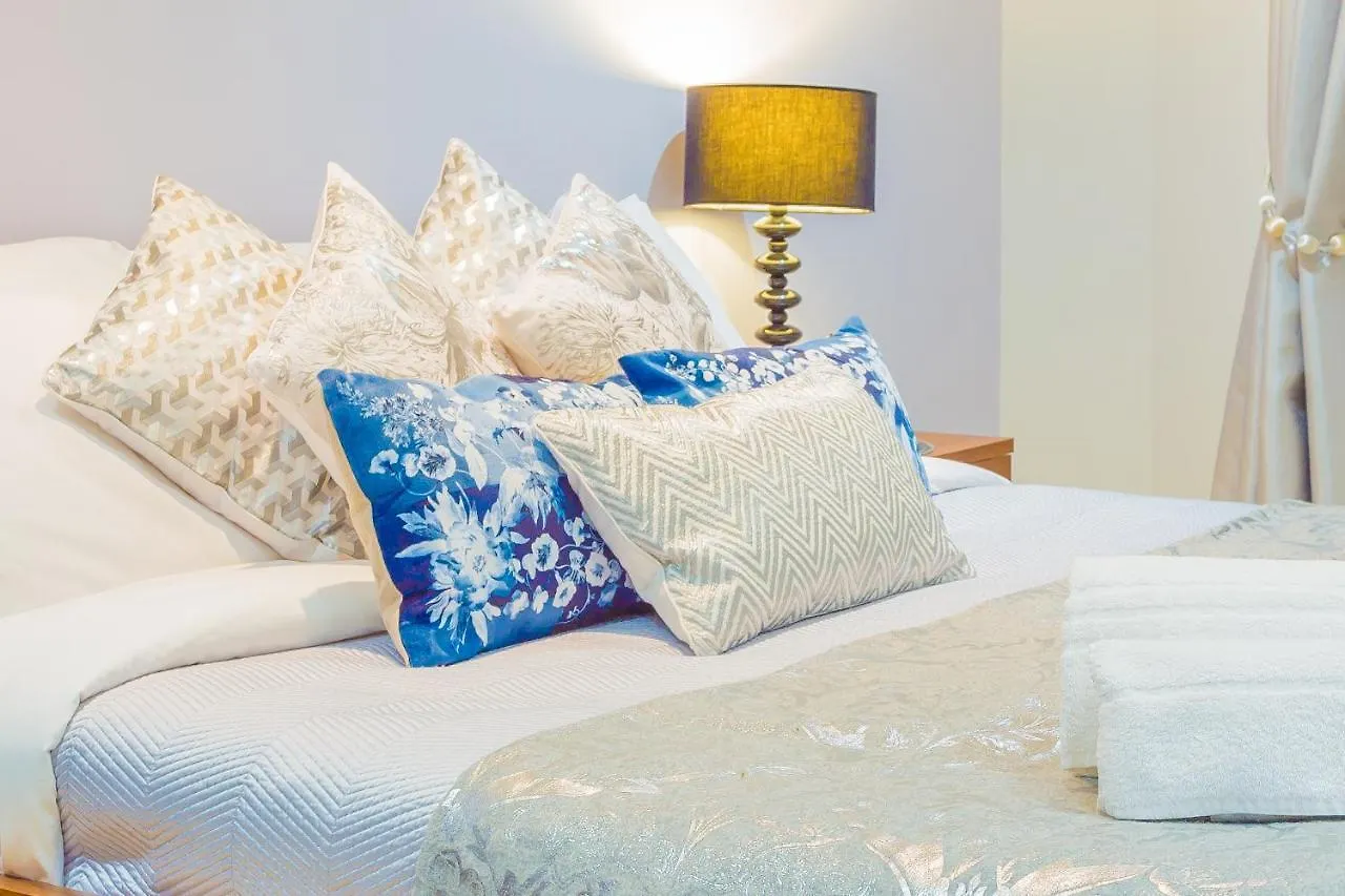Apartment River Walk Suite - Canary Wharf London